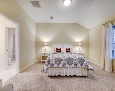 10 Stone Creek Place - Photo Thumbnail 7