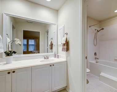 10 Stone Creek Place - Photo Thumbnail 8