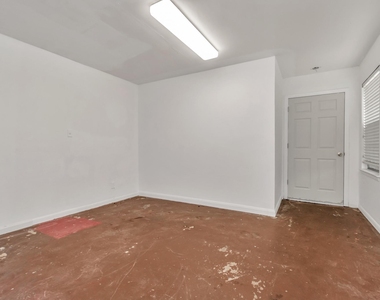 602 Everett Street - Photo Thumbnail 30