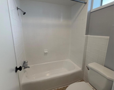 5123 Del Monte Drive - Photo Thumbnail 7