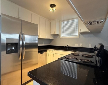 5123 Del Monte Drive - Photo Thumbnail 2