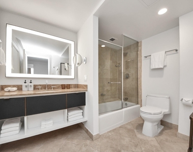 1300 Lamar Street Street - Photo Thumbnail 23