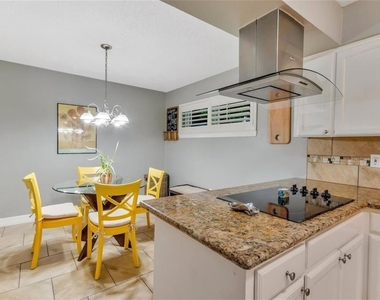 5610 Duxbury Street - Photo Thumbnail 5