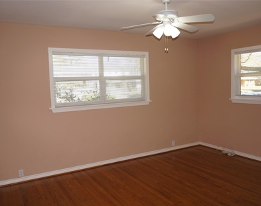 9905 Westview Drive - Photo Thumbnail 22