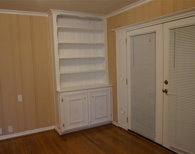 9905 Westview Drive - Photo Thumbnail 18