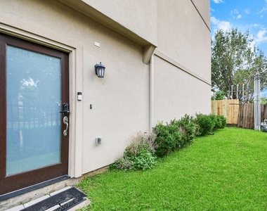 2110 Holman Street - Photo Thumbnail 18