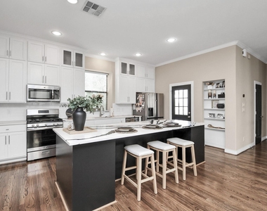 2110 Holman Street - Photo Thumbnail 1