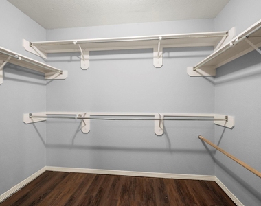 8126 Sports Haven Drive - Photo Thumbnail 26