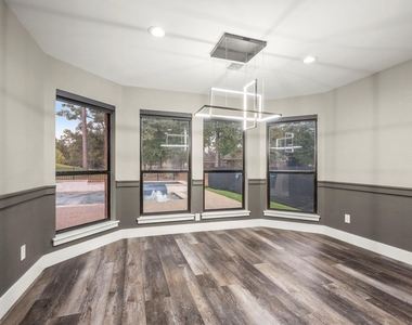 8126 Sports Haven Drive - Photo Thumbnail 16