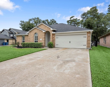 8126 Sports Haven Drive - Photo Thumbnail 2