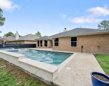 8126 Sports Haven Drive - Photo Thumbnail 6
