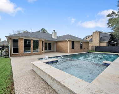 8126 Sports Haven Drive - Photo Thumbnail 5