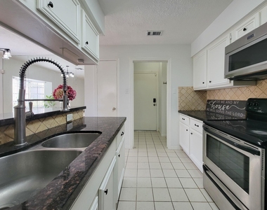 2220 Bering Drive - Photo Thumbnail 19