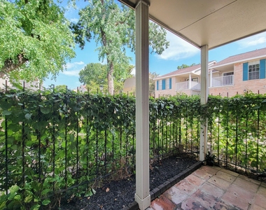2220 Bering Drive - Photo Thumbnail 23