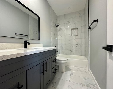 7234 Saint Augustine Street - Photo Thumbnail 3