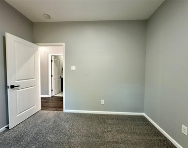 7234 Saint Augustine Street - Photo Thumbnail 17