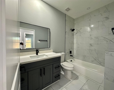 7234 Saint Augustine Street - Photo Thumbnail 4