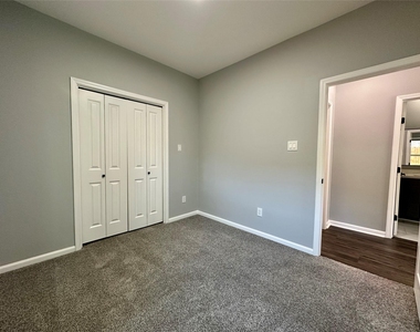 7234 Saint Augustine Street - Photo Thumbnail 12