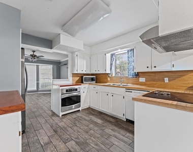 6122 Fuller Street - Photo Thumbnail 8