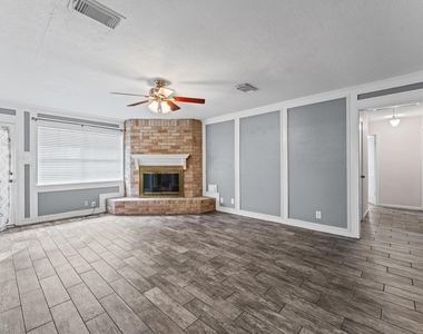 6122 Fuller Street - Photo Thumbnail 5