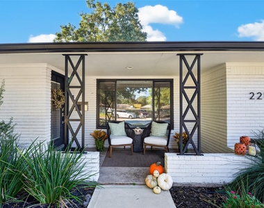 2219 Libbey Drive - Photo Thumbnail 1