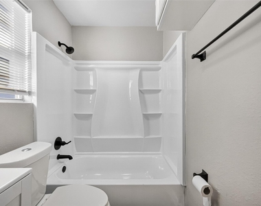 510 Dell Court - Photo Thumbnail 10