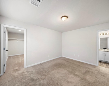 15584 Briar Forest Dr - Photo Thumbnail 6