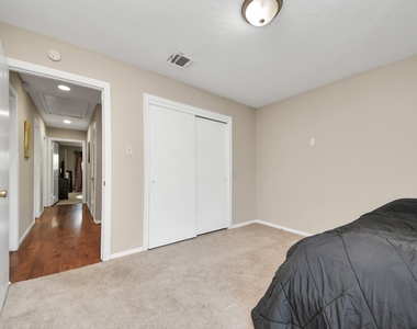 902 Old Mill Lane - Photo Thumbnail 21