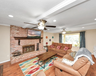 902 Old Mill Lane - Photo Thumbnail 6