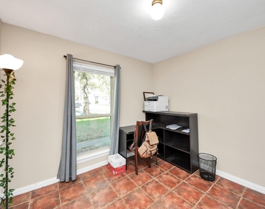 902 Old Mill Lane - Photo Thumbnail 18