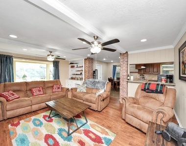 902 Old Mill Lane - Photo Thumbnail 8