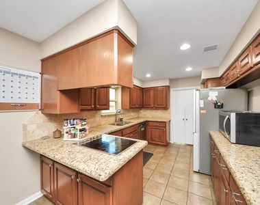902 Old Mill Lane - Photo Thumbnail 12