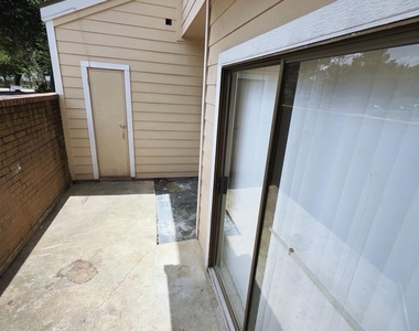 7900 Bissonnet Street - Photo Thumbnail 8