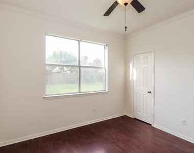 1331 Blackheath Court - Photo Thumbnail 11