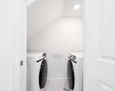 2103 Naomi Street - Photo Thumbnail 18