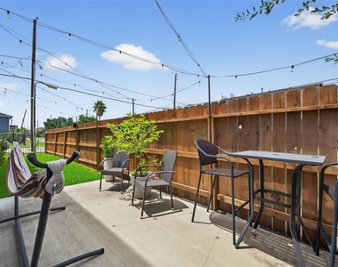1712 Schweikhardt Street - Photo Thumbnail 37