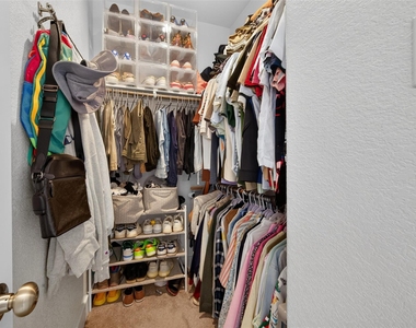 1712 Schweikhardt Street - Photo Thumbnail 29