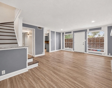 14030 Cashel Forest Drive - Photo Thumbnail 16