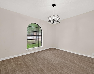 14030 Cashel Forest Drive - Photo Thumbnail 9
