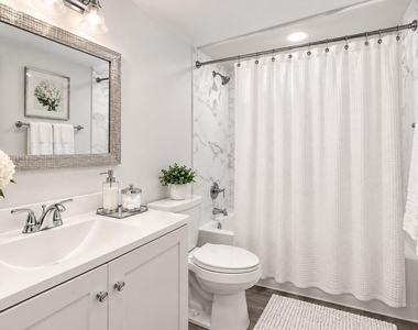 327 W Hufsmith  Rd Road - Photo Thumbnail 7