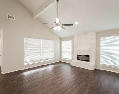 2107 Musket Ridge Drive - Photo Thumbnail 5