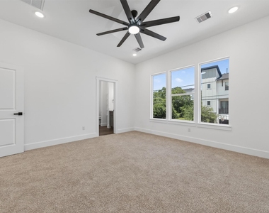 2714 Drew Street - Photo Thumbnail 12