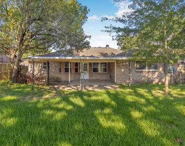 16223 Brinkwood Drive - Photo Thumbnail 17
