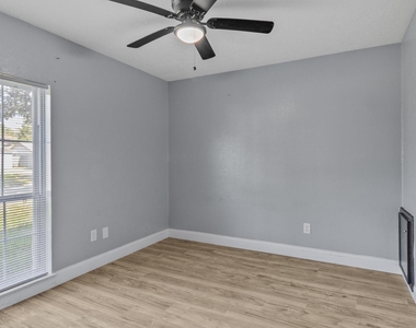 16223 Brinkwood Drive - Photo Thumbnail 11