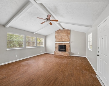 130 Red Oak Lane - Photo Thumbnail 4