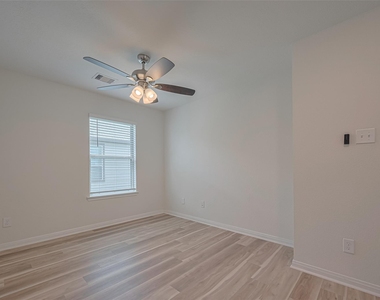 20726 Westfield Grove Place - Photo Thumbnail 17