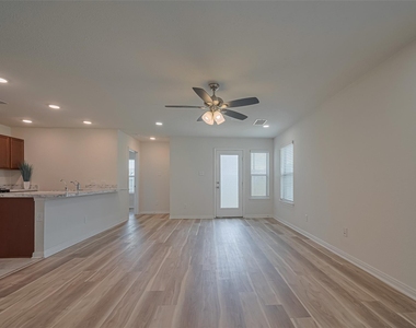 20726 Westfield Grove Place - Photo Thumbnail 10