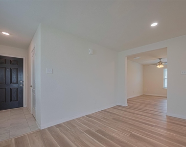 20726 Westfield Grove Place - Photo Thumbnail 8