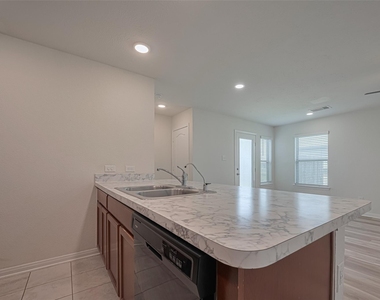 20726 Westfield Grove Place - Photo Thumbnail 16