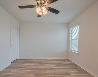 20726 Westfield Grove Place - Photo Thumbnail 22
